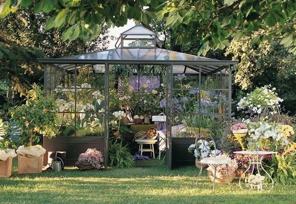Greenhouse garden
