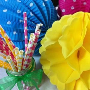 Nuevos decorados, stands para cupcakes, y nuestros posts preferidos decoración para una fiesta colorida