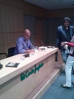 Presentación La estrategia del pequinés - Alexis Ravelo