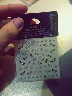 Otra de uñas by Mumu… a ver que os parecen. Otra de uñas by Mumu… a ver que os parecen.