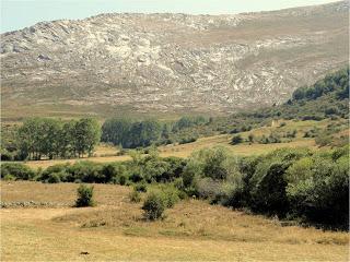 Monasterios de San Tirso y Santa María de Tremaya