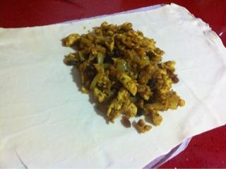 Pastela marroquí y camembert en hojaldre