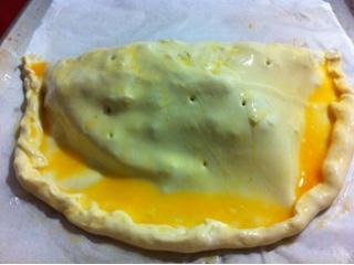 Pastela marroquí y camembert en hojaldre