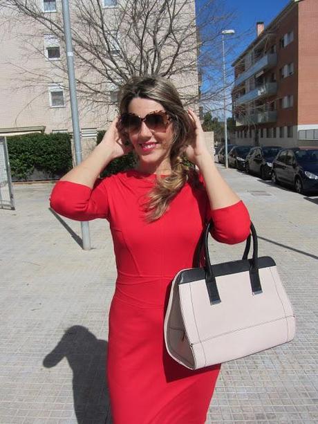 VESTIDO ROJO