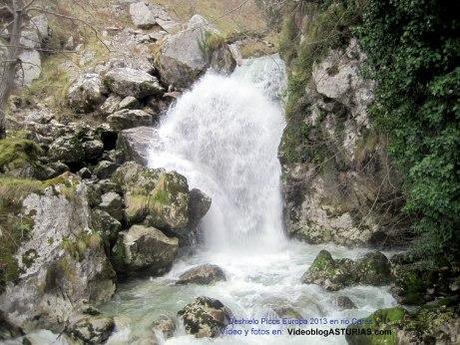 Deshielo Picos Europa 2013 en rio Cares Video y fotos