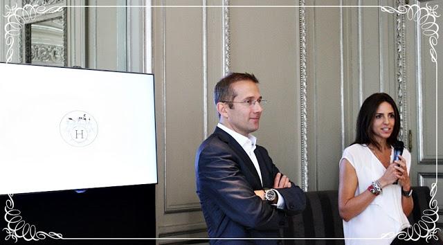 Día de la Mujer, Jour d' Hermès