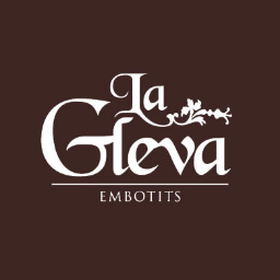 Pincho de Llonganissa de Pagès, cebolla pochada y mermelada de tomate Pincho de Llonganissa de Pagès, cebolla pochada y mermelada de tomate