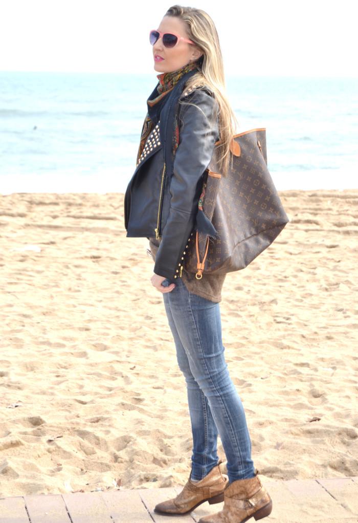 Having a walk near the sea