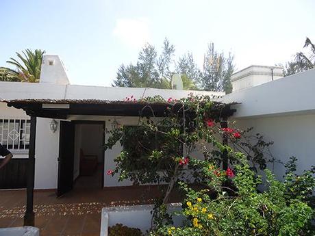 Original A-cero presenta un proyecto de reforma de un Boungalow en un exclusivo hotel de Lanzarote