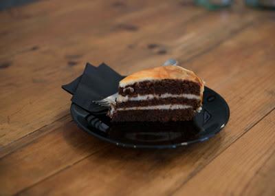 Una cafetería, unos amigos y una taza de té