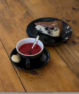 Una cafetería, unos amigos y una taza de té