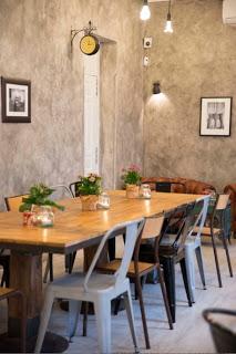 Una cafetería, unos amigos y una taza de té