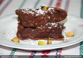 Receta de brownies Brownies de chocolate con pistacho y almendra