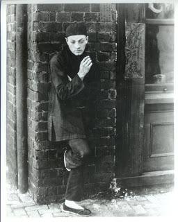 BandaSonoras presenta Capullos rotos musicalizada por Sax…Son