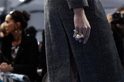ss13 multi finger ring dior ss13 Tú decides: multifinger ring, ¿si o no?