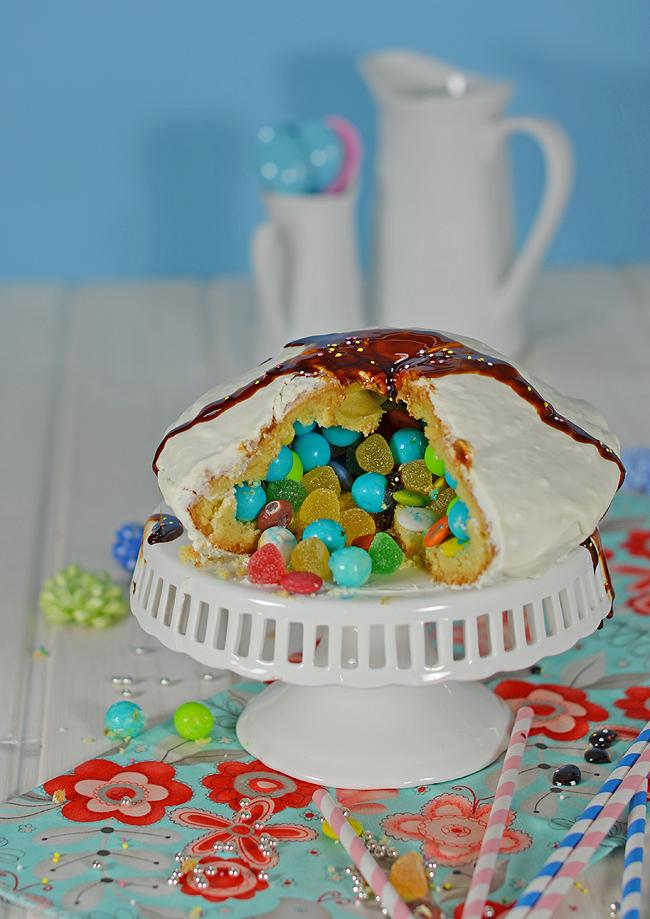 Tarta PIÑATA, especial para Niños golosetes y amigos impresionables