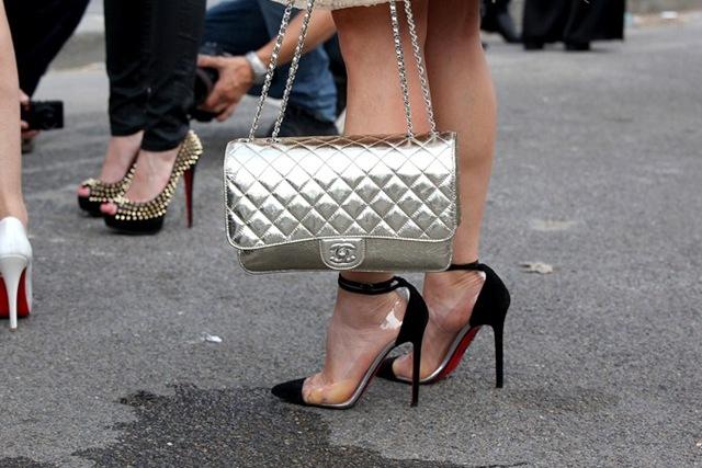 la-modella-mafia-model-off-duty-street-style-Chanel- -Christian-Louboutin-11