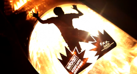 Salud tailandés promoción fundación Proximity BBDO mensaje estático de ambient marketing faro pegatina para Tailandia 3