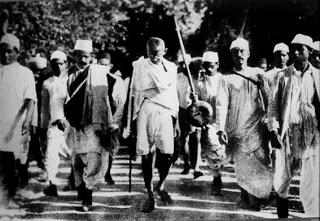 EL PRIMER PASO DE LA LARGA MARCHA A LA LIBERTAD