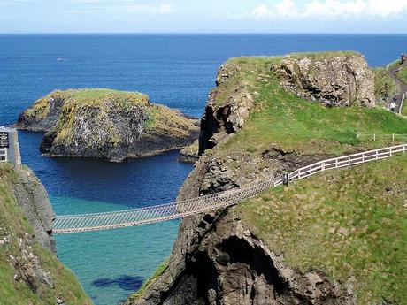 Puente de Carrick-a-Rede Cinco lugares increíbles en Irlanda