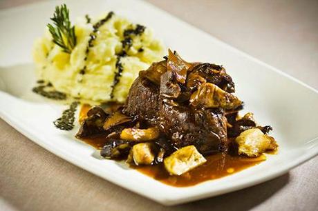 Lavinia, un espacio gastronómico acompañado de 4.500 vinos