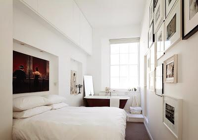 Colgando Cuadros en Interiores Rusticos