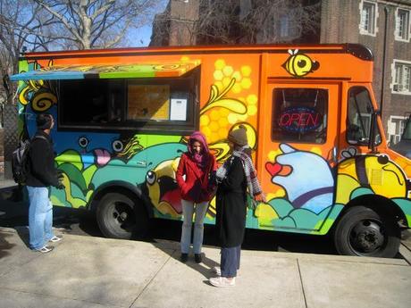 Unas camionetas de comida rotuladas muy curiosas Unas camionetas de comida rotuladas muy curiosas