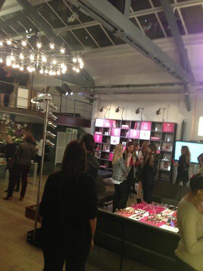 MAKE UP PARTY INTERNACIONAL CON CLARINS EN PARÍS