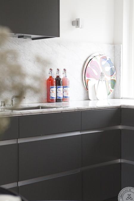 walking closet vestidor decoración suelo de roble espigado sillas de diseño sillas ch 24 silla tonet portavelas metal candelabros decoración diseño oficina en casa muebles de diseño mueble bar decoración mesa tulip lugar trabajo en casa lámparas de diseño lampara arco Hans J. Wegner Carl Hansen sillas ch 24 estilo nórdico estanterías decoración encimera marmol cocina diseño diseño de interiores design letters tazas decorar casas decoración habitaciones infantiles decoración de interiores cocina sin tiradores cocina negra cocina moderna cocina de diseño Carl HansenCH 24 cajas hay blog interiores blog decoración nórdica blog decoración bakers twine alfombras de diseño 