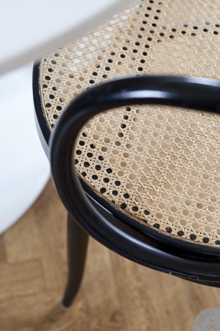 walking closet vestidor decoración suelo de roble espigado sillas de diseño sillas ch 24 silla tonet portavelas metal candelabros decoración diseño oficina en casa muebles de diseño mueble bar decoración mesa tulip lugar trabajo en casa lámparas de diseño lampara arco Hans J. Wegner Carl Hansen sillas ch 24 estilo nórdico estanterías decoración encimera marmol cocina diseño diseño de interiores design letters tazas decorar casas decoración habitaciones infantiles decoración de interiores cocina sin tiradores cocina negra cocina moderna cocina de diseño Carl HansenCH 24 cajas hay blog interiores blog decoración nórdica blog decoración bakers twine alfombras de diseño 