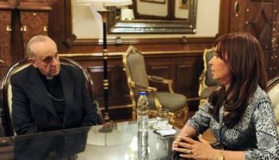 20130313223402-jorge-bergoglio-cristina-fernandez-kirchner-claima20130313-0179-17.jpg