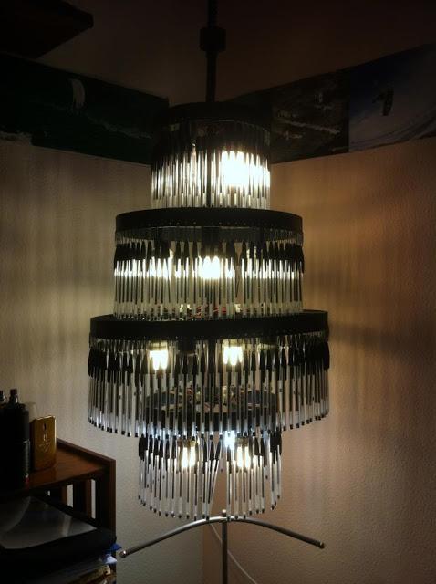 DIY: Cómo hacer una lámpara con bolis bic