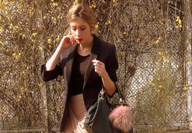 Asymmetric skirt, love it!