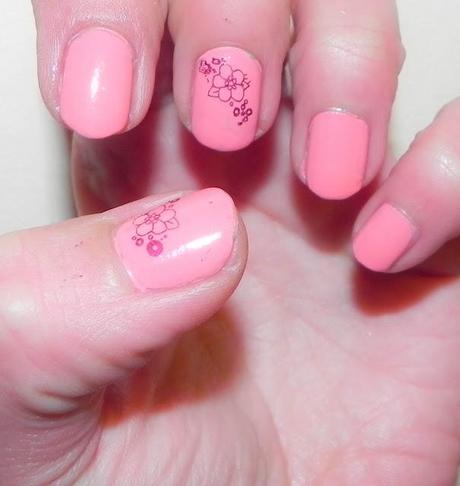 Una placa, cinco manicuras: Hoy, m76