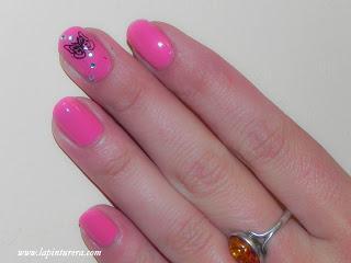 Una placa, cinco manicuras: Hoy, m76