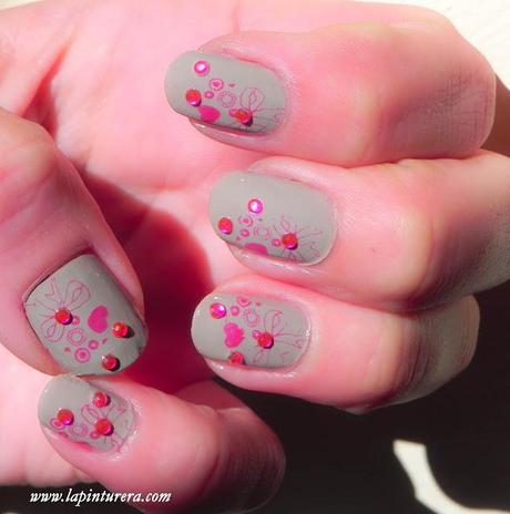 Una placa, cinco manicuras: Hoy, m76