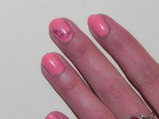 Una placa, cinco manicuras: Hoy, m76