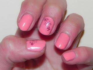 Una placa, cinco manicuras: Hoy, m76