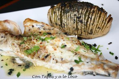 Dorada a la espalda con patatas Hasselback