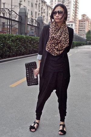 Black look Black look