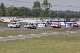 DOS CARRERA DE PILOTOS INVITADOS EN TC MOURAS