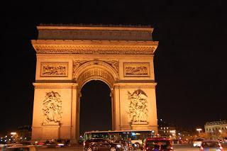 Au revoir Bruxelles, bon jour Paris! Au revoir Bruxelles, bon jour Paris!