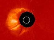 Llamara solar M1.2 viaja hacía tierra. 48-72 horas llegará