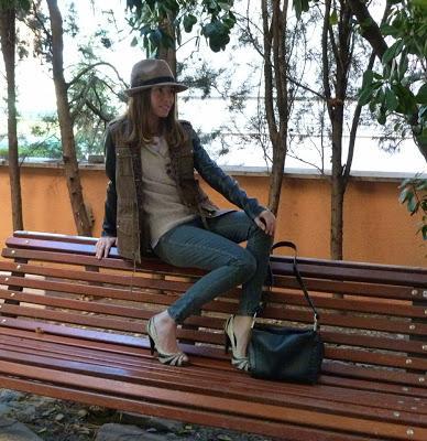 Same Style: saharian jacket