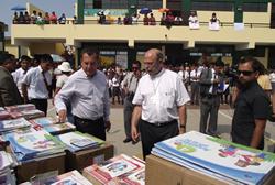 OBISPADO DEL CALLAO Y GORBIERNO REGIONAL ENTREGARON LIBROS DE RELIGION A NIÑOS DE PACHACUTEC