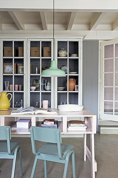 DECORAR CON SILLAS DEL COLE