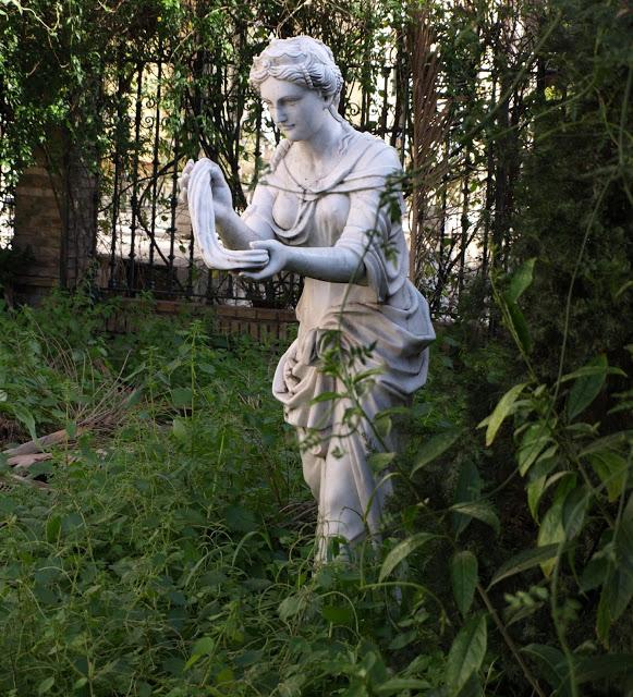 Los antiguos almacenes del Banco Español de Crédito (2): nº 23.