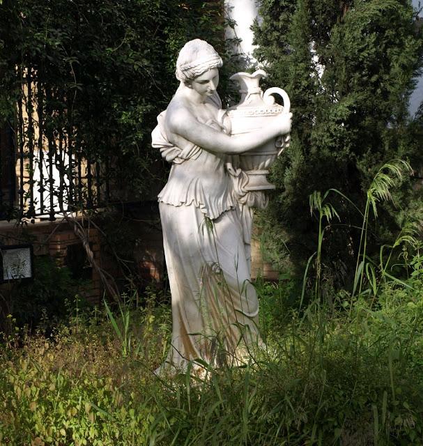 Los antiguos almacenes del Banco Español de Crédito (2): nº 23.