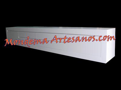 Mueble con lineas rectas en blanco