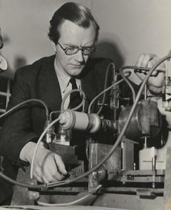 Maurice Wilkins